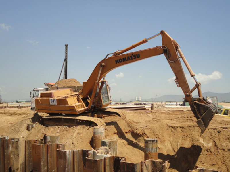 Đào móng nhà phố đúng kỹ thuật, không ảnh hưởng xung quanh