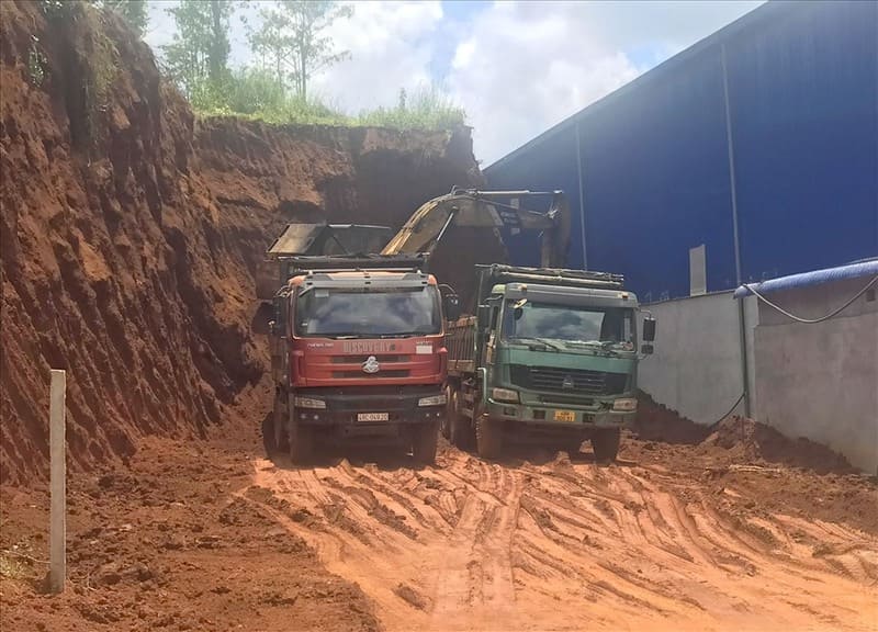 San lấp mặt bằng